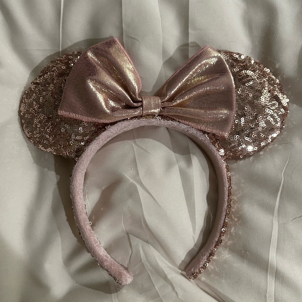 Disney Minnie Mouse ears